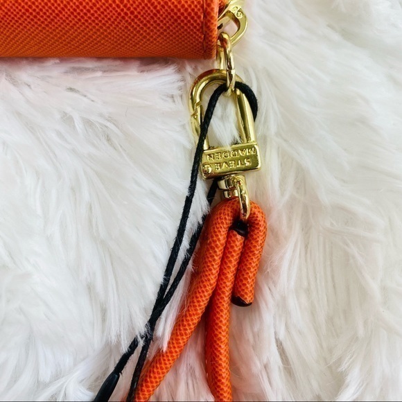 NEW with Tags Steve Madden Wallet Wristlet Orange with Gold Zipper - Picture 10 of 10